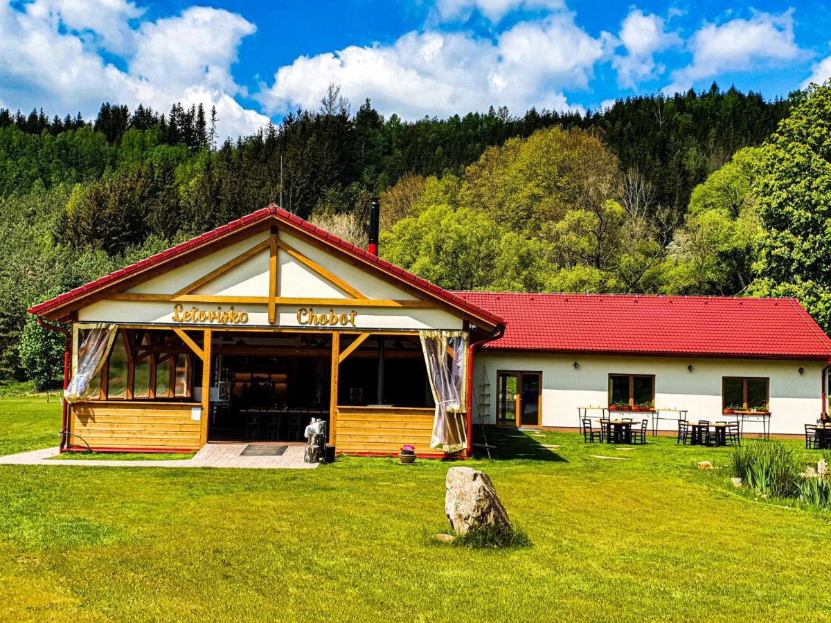 Letovisko Chobot - Village Resort Kácov Zewnętrze zdjęcie