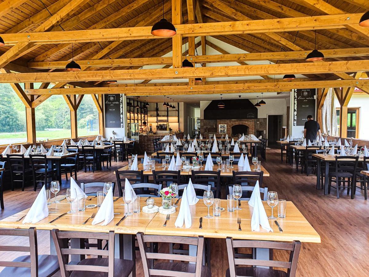 Letovisko Chobot - Village Resort Kácov Zewnętrze zdjęcie