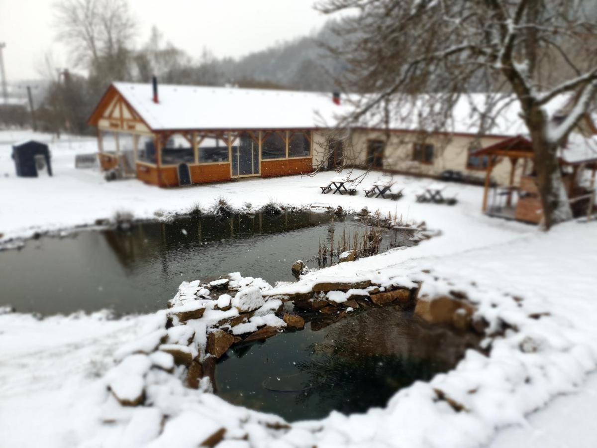 Letovisko Chobot - Village Resort Kácov Zewnętrze zdjęcie
